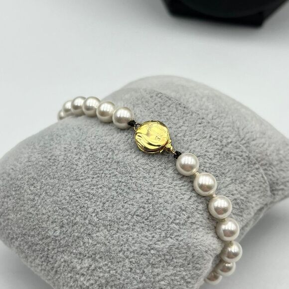 Woman’s Brand new ocean treasure 14k faux Pearl Necklace and bracelet set - Picture 9 of 12